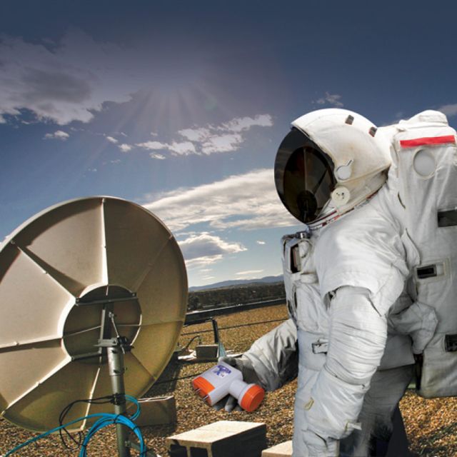 Κάτοπτρα, LNB, μοτέρ, βάσεις, καλώδια