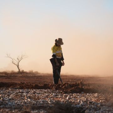 Ο ΠΥΡΕΤΟΣ ΤΟΥ ΧΡΥΣΟΥ ΕΠΙΣΤΡΕΦΕΙ στο Viasat Explore: Aussie Gold Hunters