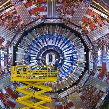 «CERN: Τα μυστικά του σύμπαντος» στην ΕΡΤ1