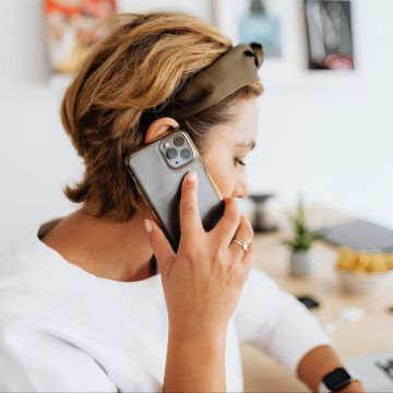 Πράσινο φως στις ΗΠΑ για κλήσεις μέσω δορυφόρων