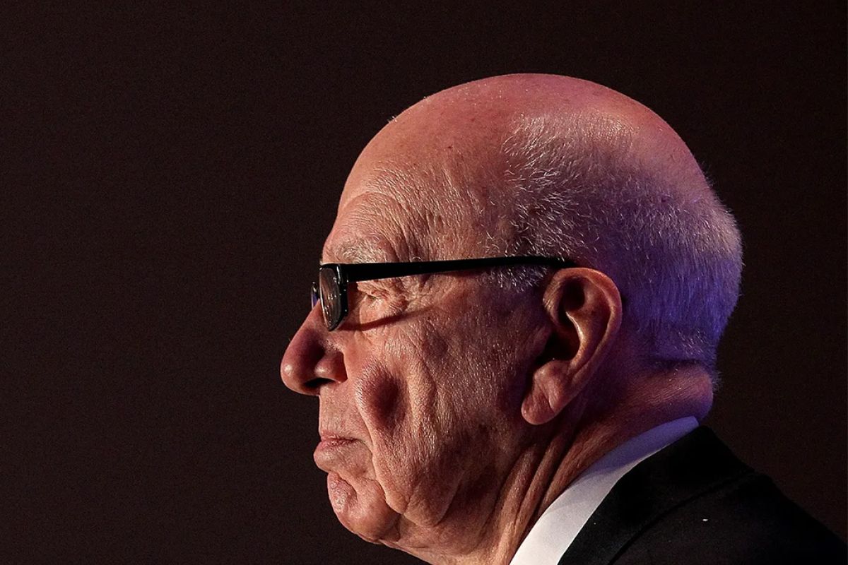 Ο Ρούπερτ Μέρντοχ παραιτείται από πρόεδρος της Fox και της News Corp