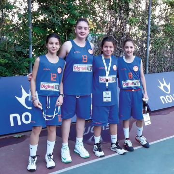 Η ομάδα  Digital TV στον τελικό της κατηγορίας U13 girls