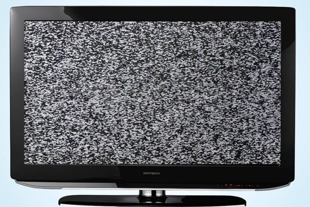 Μαύρες οθόνες ως το Καλοκαίρι;