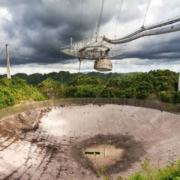 Σε κίνδυνο κατάρρευσης το ραδιοτηλεσκόπιο του Αρεσίμπο