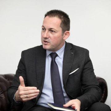 Πέτσας για επιδότηση Τύπου. «Ελπίζω τον Φεβρουάριο να έχουμε καταλήξει κάπου»