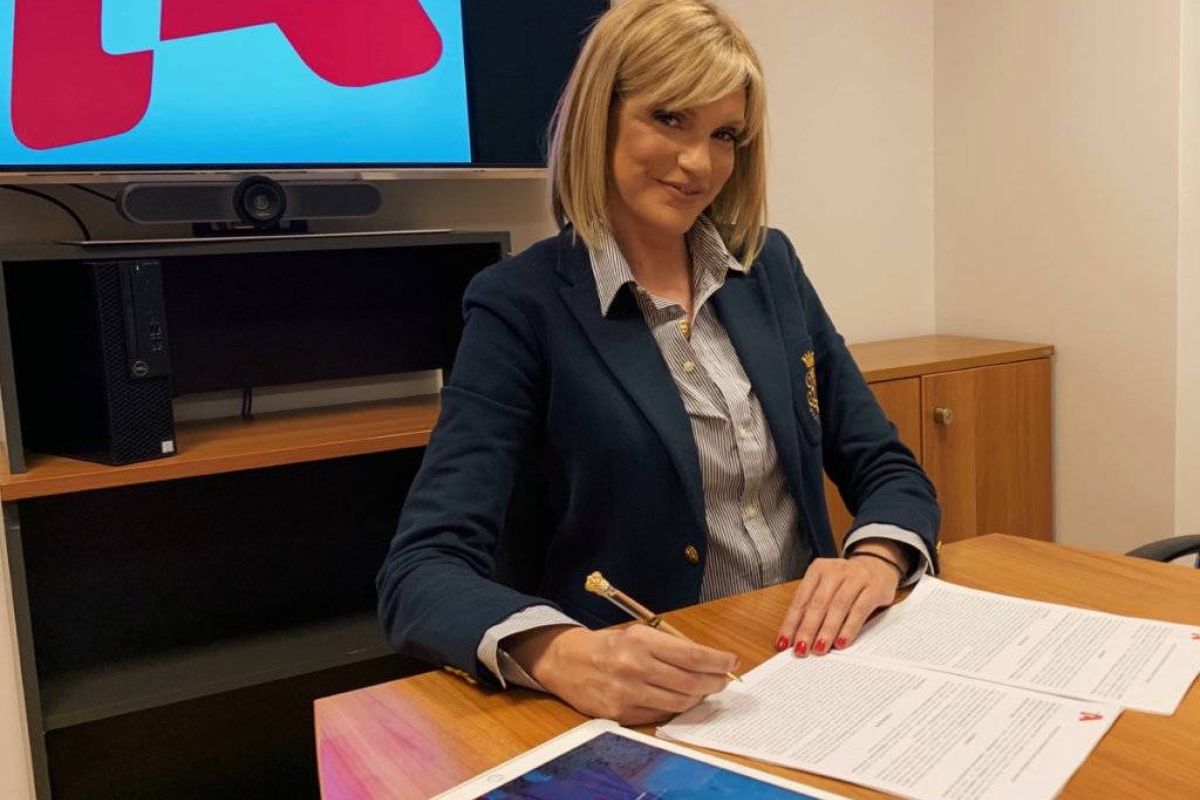 Η Σάσα Σταμάτη σε ρόλο έκπληξη στο Battle of the Couples του Alpha