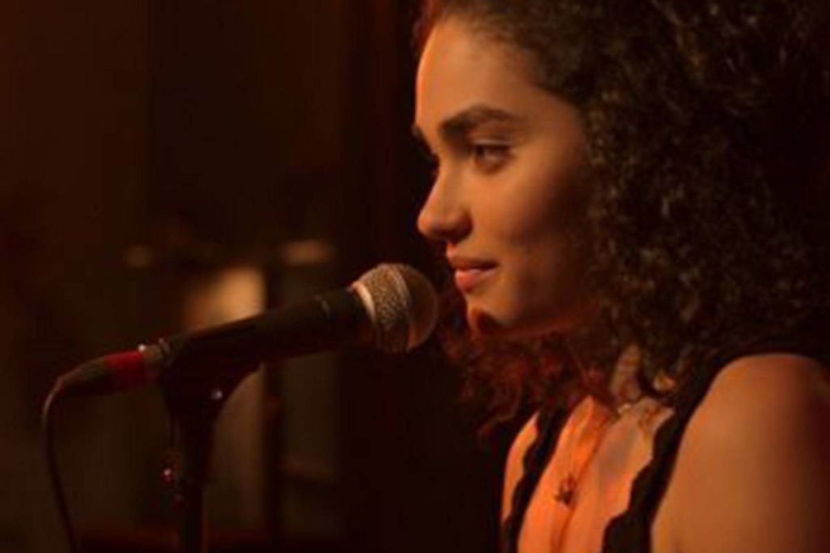 H Apple κοινοποίησε το επίσημο trailer για το Little Voice που έρχεται στην Apple TV+