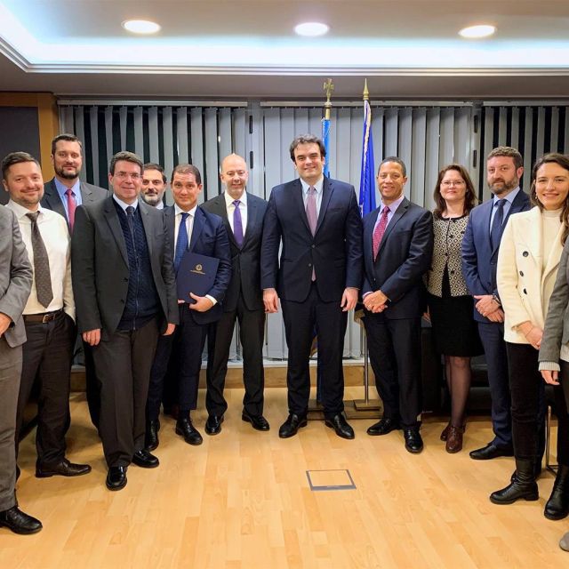 Συνάντηση Πιερρακάκη με την Amazon Web Services για την επένδυση της εταιρείας στην Ελλάδα και υπογραφή μνημονίου συνεργασίας