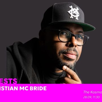 KOSMOS 93.6 – Ο σπουδαίος μπασίστας, συνθέτης και bandleader, Christian McBride, στην εκπομπή «The Kosmopolitans» | Δευτέρα 28.09.2026