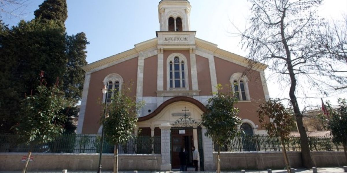 oi akolouthies tis megalis evdomadas zontana apo tin konstantinoupoli ston skai.gr medet e83c4eec