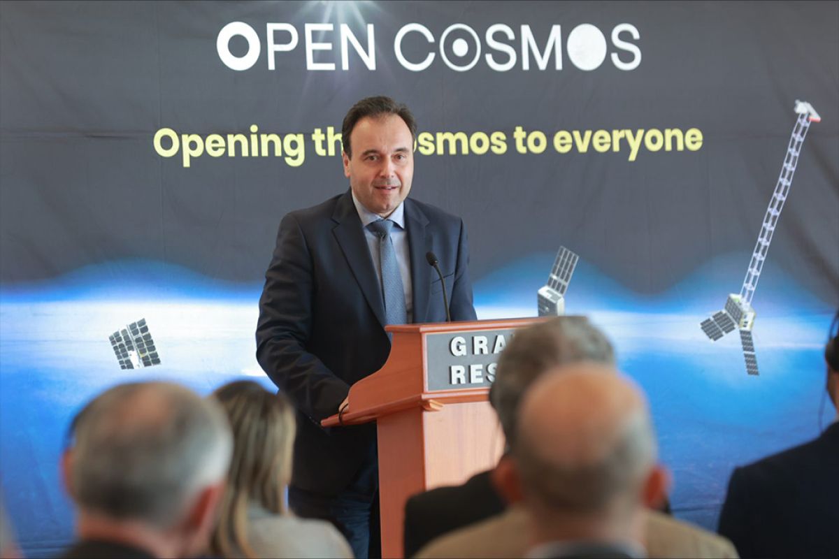 Η Ελλάδα αποκτά 7 Μικροδορυφόρους Παρατήρησης Γης εντός του 2026