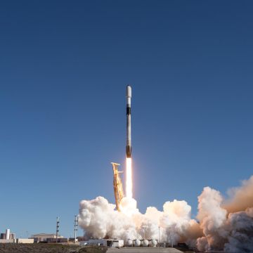 Η ICEYE εκτοξεύει τέσσερις νέους δορυφόρους υποστηρίζοντας αποστολές πελατών