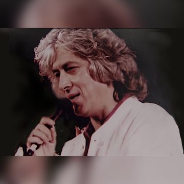 Η θρυλική συναυλία του Λουκιανού Κηλαηδόνη στη Βουλιαγμένη στο ert.gr