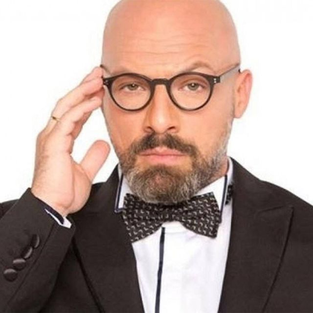 Έτοιμος ο Νίκος Μουτσινάς για τον ΣΚΑΪ