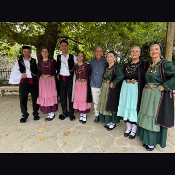 «Κυριακή στο Χωριό Ξανά» στην ΕΡΤ3: Χουλιαράδες