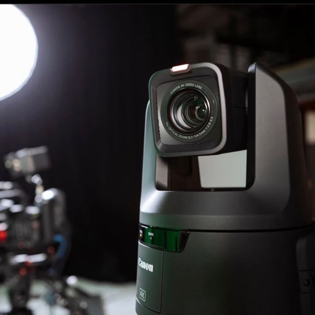Η Canon παρουσιάζει τις εφαρμογές Auto Tracking και Auto Loop για τις κάμερες PTZ, που βελτιστοποιούν την καταγραφή περιεχομένου