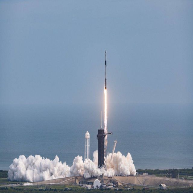 SpaceX: η πρώτη επανδρωμένη αποστολή στο διάστημα έρχεται την επόμενη Άνοιξη