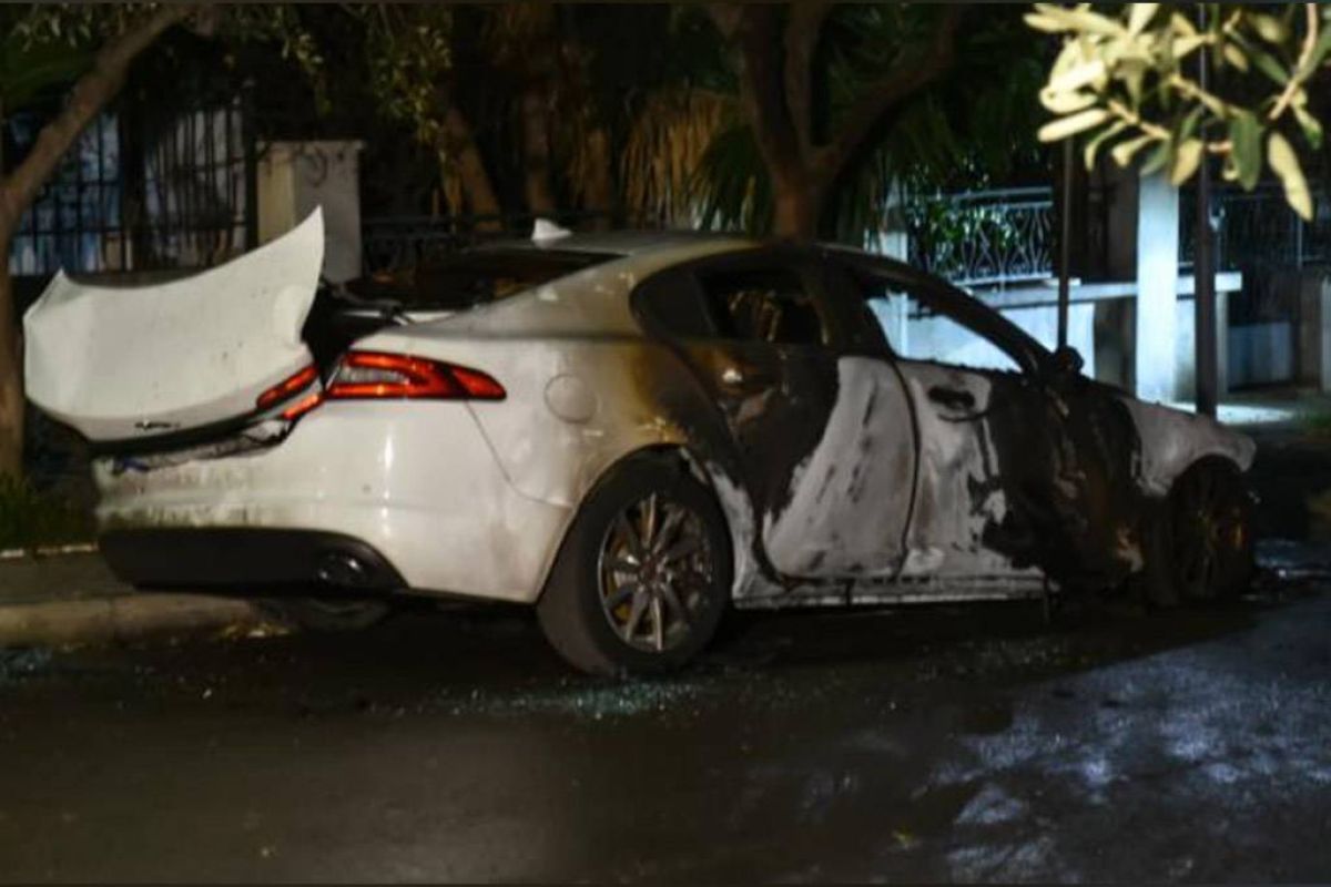 Έκρηξη σε αυτοκίνητο εκδότη εφημερίδας