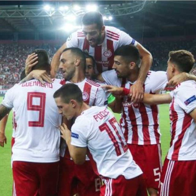 Μάχη μεταξύ Nova και Cosmote TV για τα τηλεοπτικά δικαιώματα του Ολυμπιακού