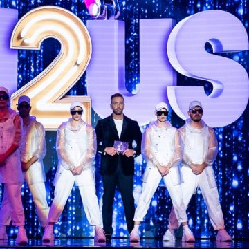 Το "Just The 2 Of Us" στην κορυφή της τηλεθέασης