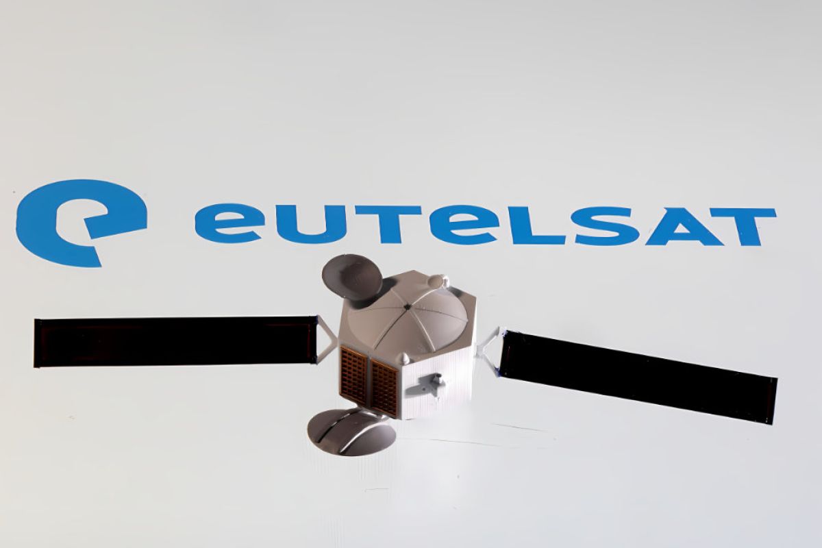 Μπορεί η Eutelsat να αντικαταστήσει το Starlink του Μασκ στην Ουκρανία;