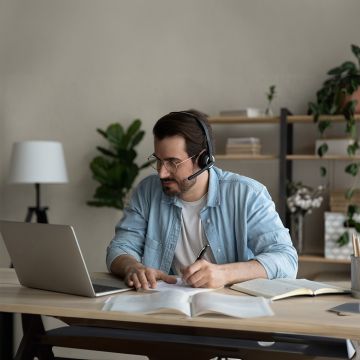 Generation Next: Back to school για εκπαιδευτικούς σε όλη τη χώρα με δωρεάν online μαθήματα STEM