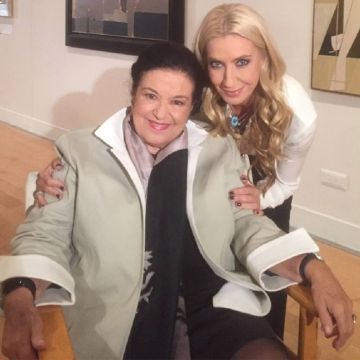 Η Μαρίνα Λαμπράκη-Πλάκα, ο Παύλος Σάμιος & η Δήμητρα Σελεμίδου στο «Art Week» της ΕΡΤ2