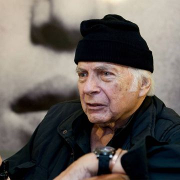 Αφιέρωμα του Αρχείου της ΕΡΤ στον Νίκο Κούνδουρο