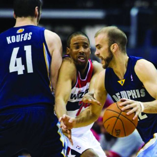 Ο Κώστας Κουφός και ο Νικ Καλάθης μιλούν στο «Pick n Roll» του OTE TV