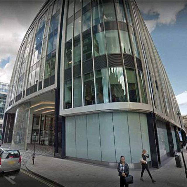 Η ΕΕ συνεχίζει τις επιδρομές σε πρακτορεία διαχείρισης αθλητικών δικαιωμάτων