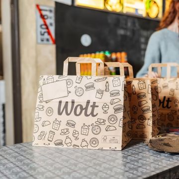 Περισσότερες από 13.000 επιχειρήσεις είχαν την ευκαιρία να αναπτυχθούν και να αυξήσουν τις πωλήσεις τους μέσω της πλατφόρμας της Wolt στην Ελλάδα το 2023!