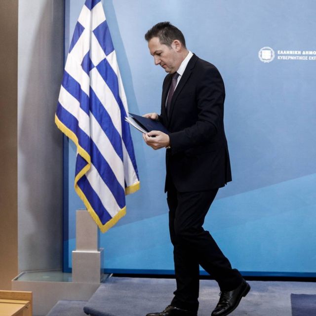 Νομοθετική παρέμβαση με τρία στάδια αδειοδοτήσεων για κανάλια και σταθμούς