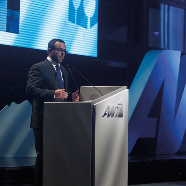 Ο Όμιλος ΑΝΤΕΝΝΑ γιορτάζει μία επιτυχημένη χρονιά στο κόψιμο της πρωτοχρονιάτικης πίτας