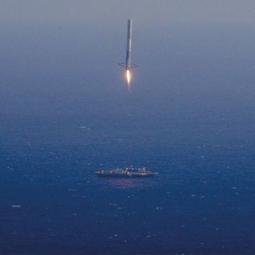 H SpaceX θα δοκιμάσει ξανά προσνήωση σε θαλάσσια εξέδρα