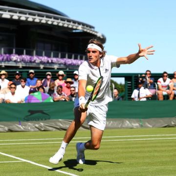 Στη Nova την Κυριακή (20/1) στις 10:00 το πρωί η μονομαχία Τσιτσιπα – Φεντερερ