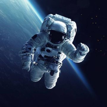 ESA: 22 Έλληνες και 2 Ελληνίδες πέρασαν στη 2η φάση επιλογής αστροναυτών