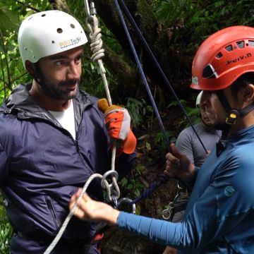 Ο Νίκος Κοκλώνης και το Celebrity Travel στο OPEN