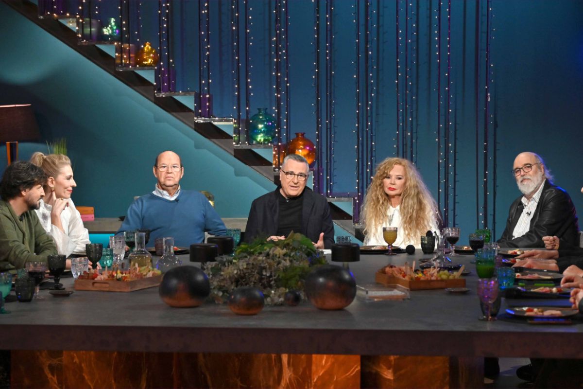 ΕΡΤ1: #Παρέα με τον Γιώργο Κουβαρά – Η Ελένη Δήμου συναντά φίλους, συνεργάτες και… τα τραγούδια μιας σπουδαίας καριέρας!