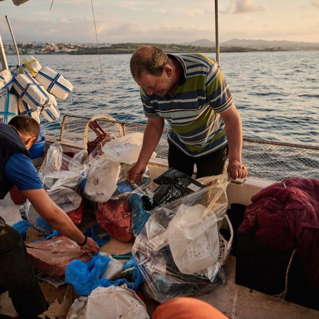 Στην προστασία των θαλασσών εστιάζει η «Ώρα της Γης» – Σημαντική η συμβολή της πρωτοβουλίας COSMOTE BLUE