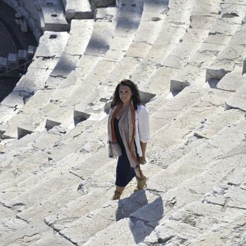 5 πράγματα που θα δείτε στο ντοκιμαντέρ «Θησαυροί με την Μπέτανι Χιουζ» αυτή την Κυριακή στο Viasat History