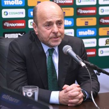 Η επανεμφάνιση του Γιάννη Αλαφούζου στη σύσκεψη για τα τηλεοπτικά