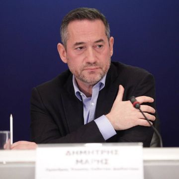 Επιμένει στα media επί 24 ο Δ. Μάρης