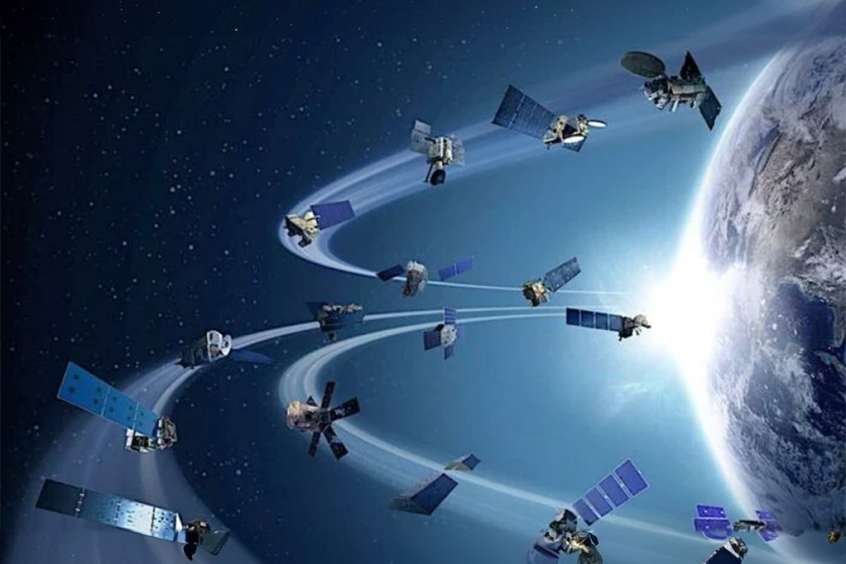 Ένα εκατομμύριο δορυφόροι θα πολιορκήσουν σύντομα τη Γη και την ανθρωπότητα