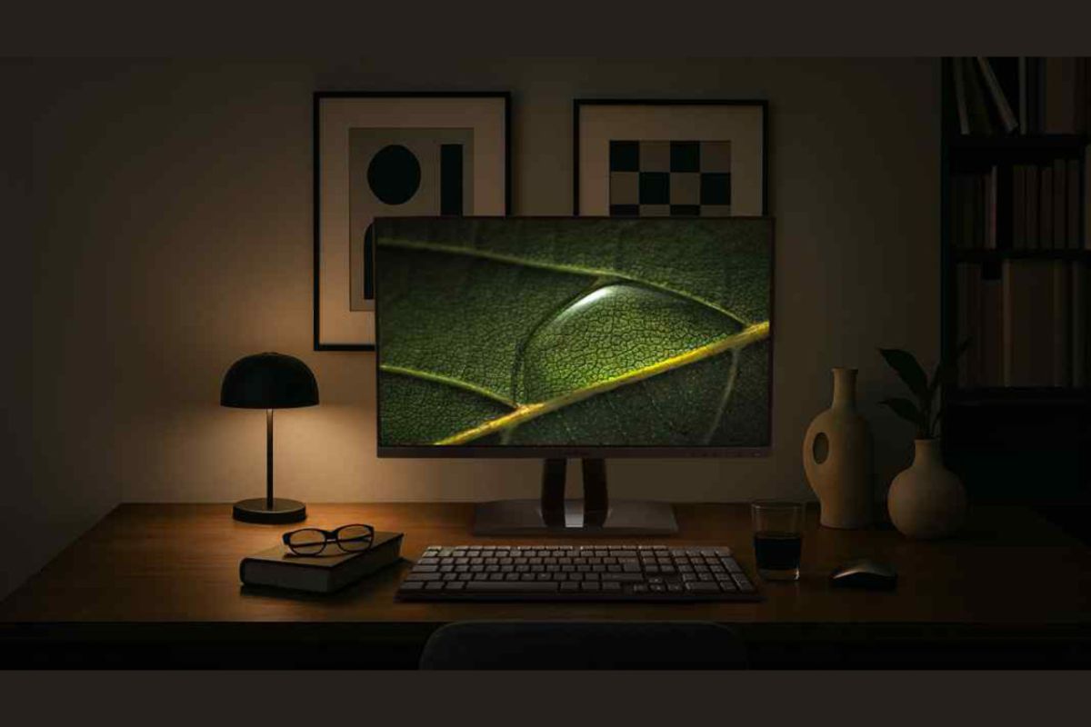 1280 square 8 ff93f4f5