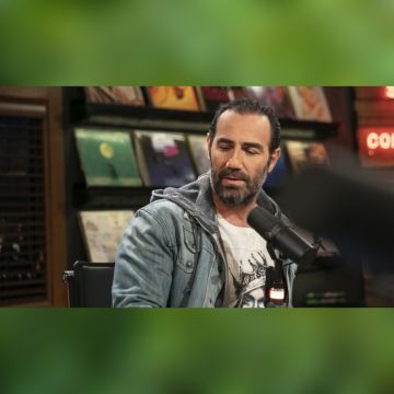 ΑΝΤ1: Ανανέωση συνεργασίας με τον Αντώνη Κανάκη για τρία χρόνια