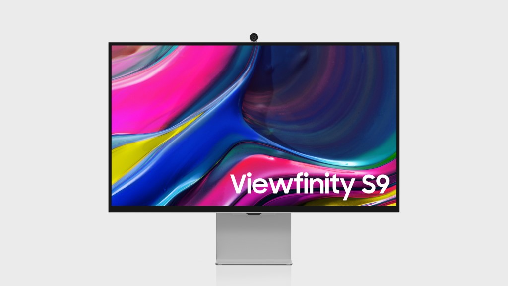 viewfinity s9 s90pc front landscape w camera 20221228