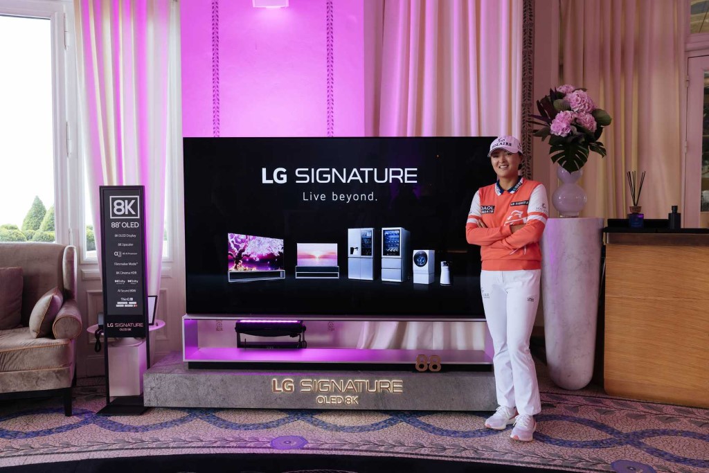 LG SIGNATURE Amundi Evian 03