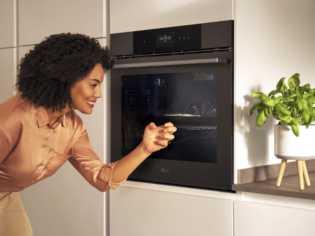 LG Built in Kitchen Package 2