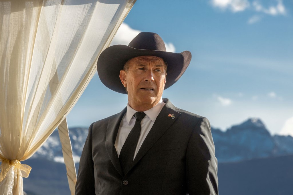 COSMOTE TV YELLOWSTONE