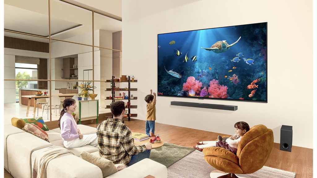 lg qned qned90 01 big tv d 1